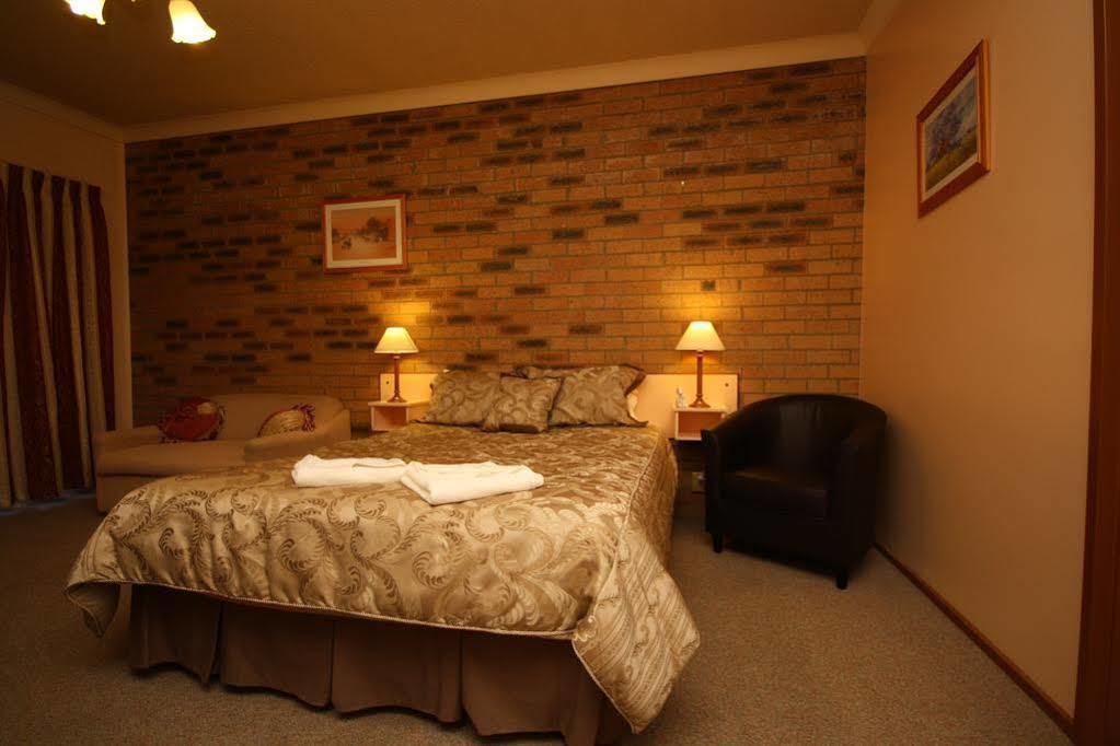 Bega Downs Motor Inn Exterior photo